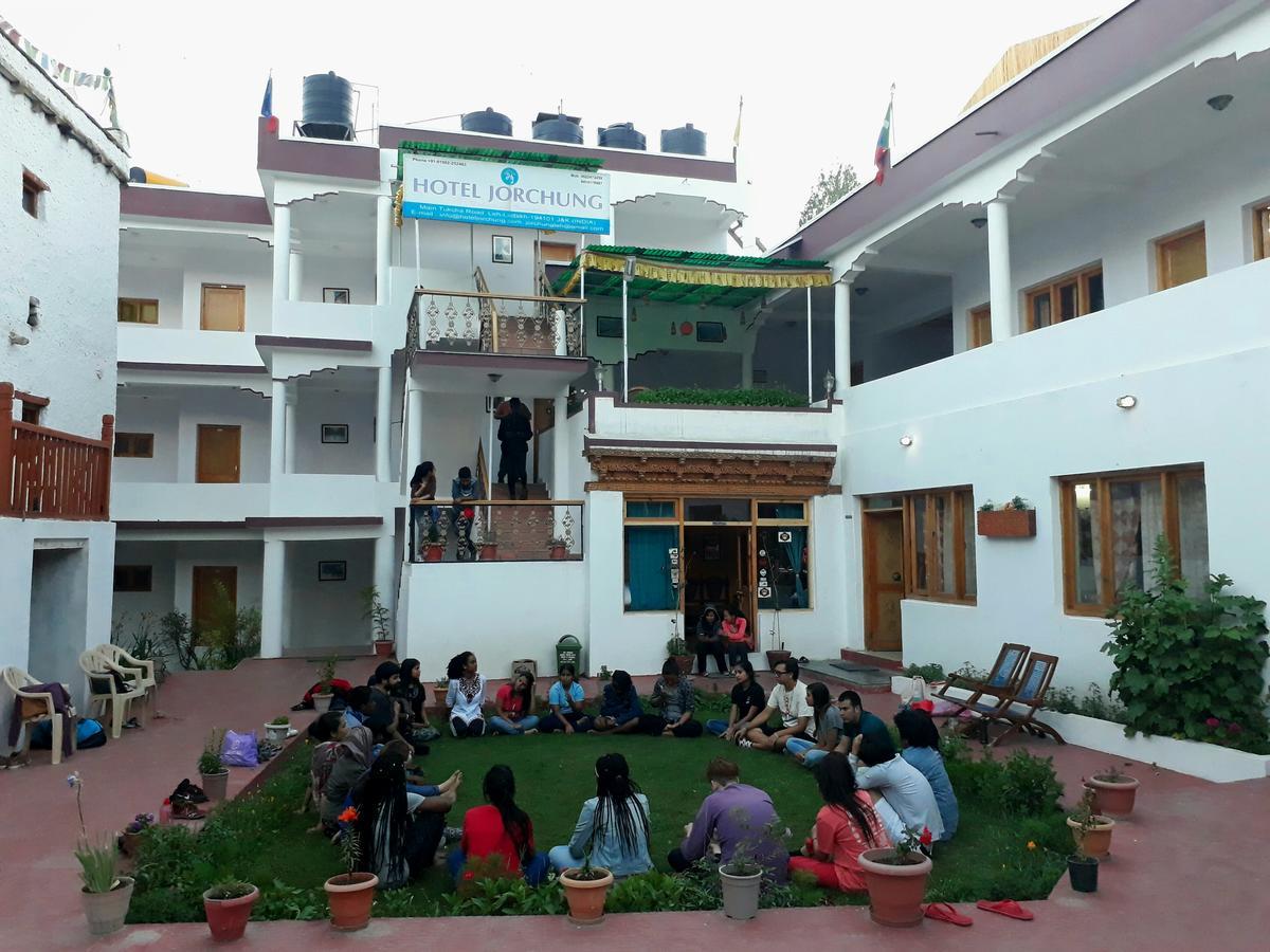 Hotel Jorchung Leh Luaran gambar